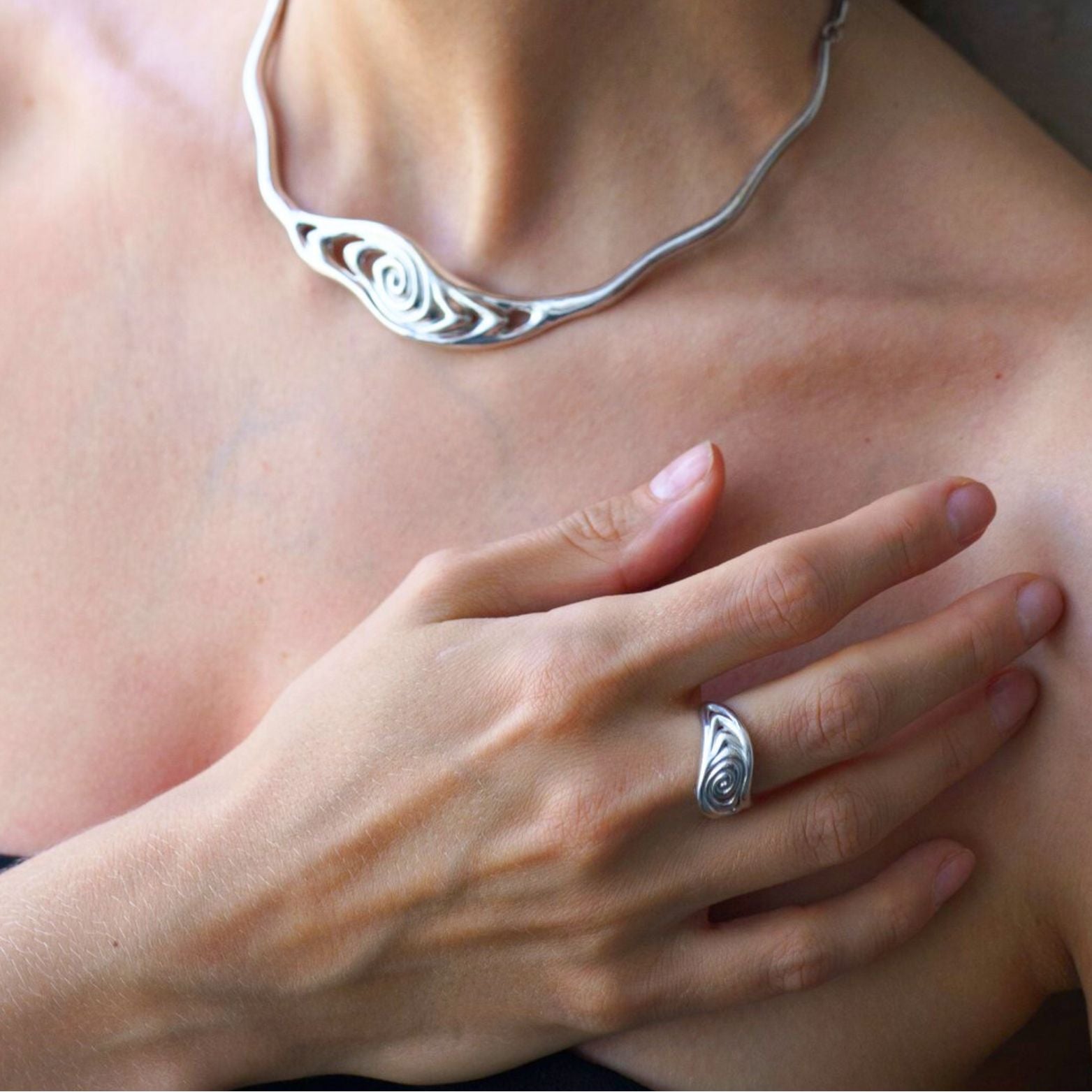 Fantasia Ring and Collar in Silver