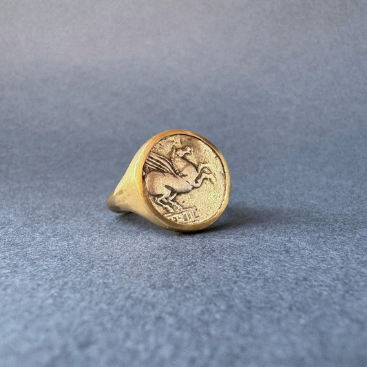 Winged Pegasus Coin Ring | Gold